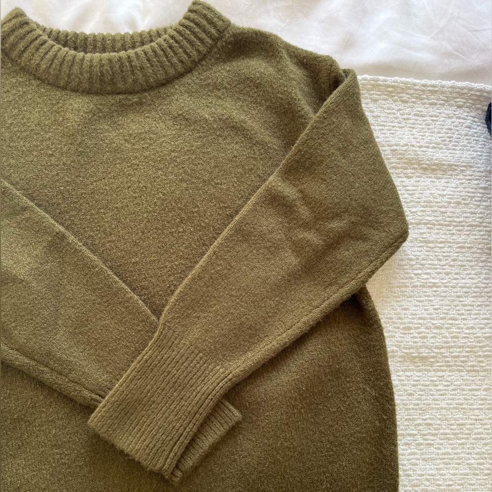 Army green sweater